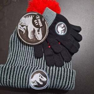 Jurassic World Boys Beanie and Gloves One Size Fits Most